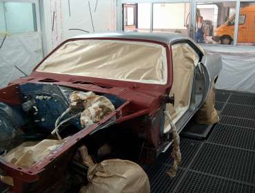Plymouth Barracuda 2.jpg