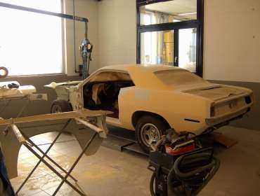 Plymouth Barracuda 4.jpg